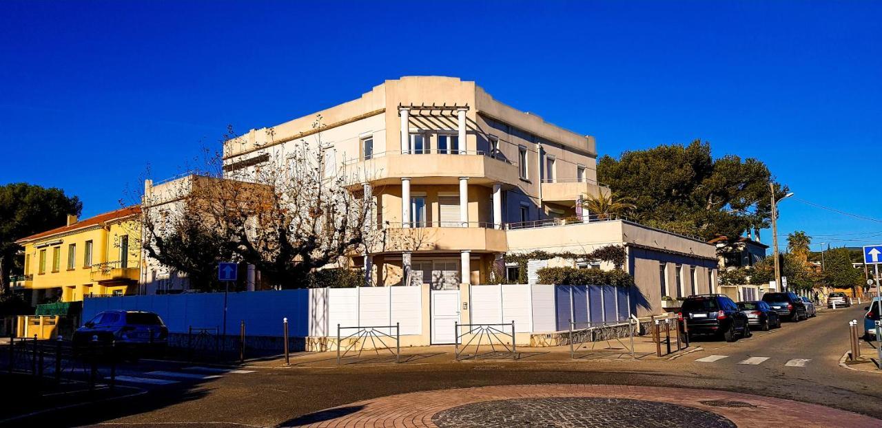 Appartement Vue Mer Avec Parking Ferme La Ciotat Exterior photo