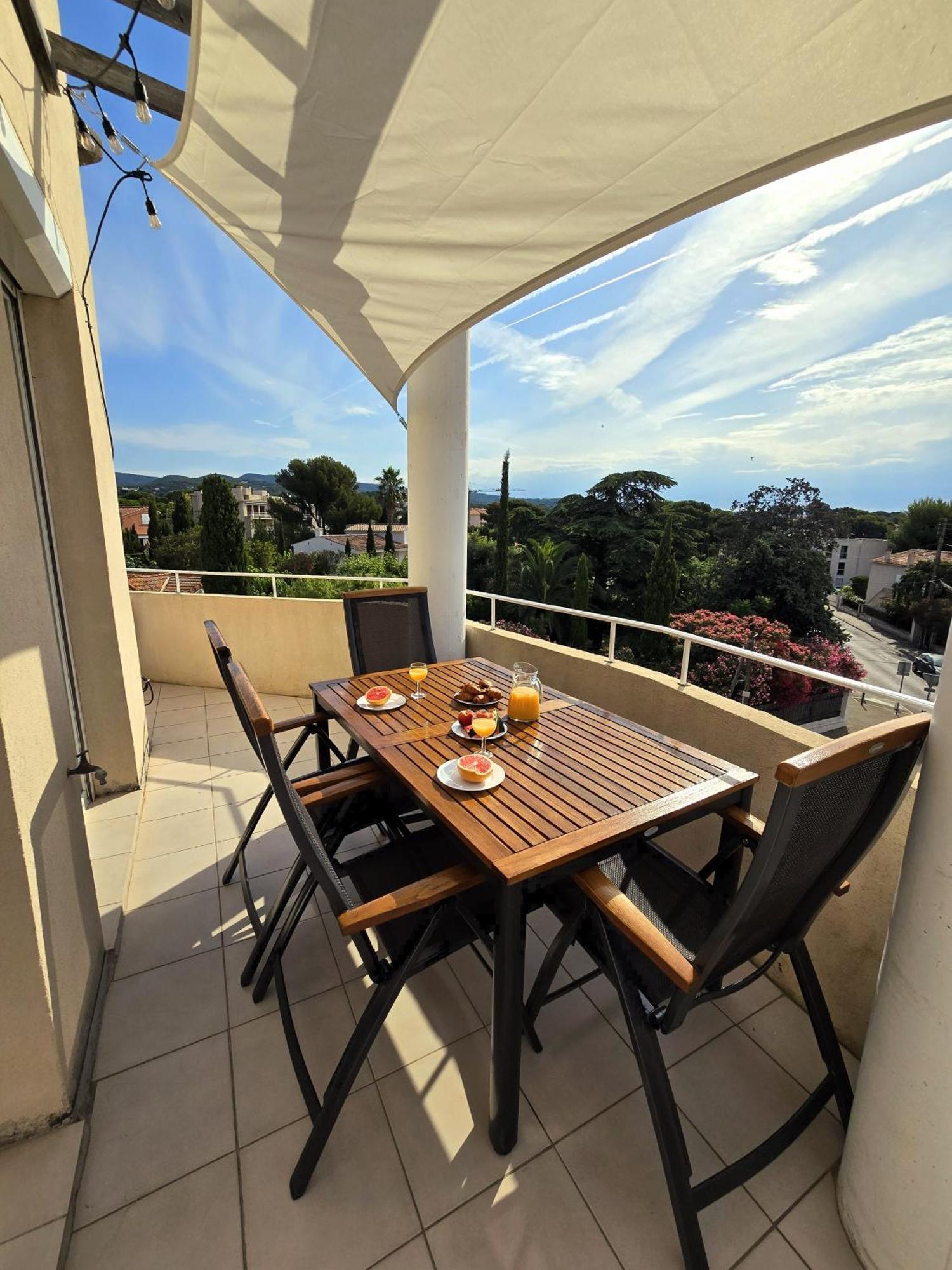 Appartement Vue Mer Avec Parking Ferme La Ciotat Exterior photo